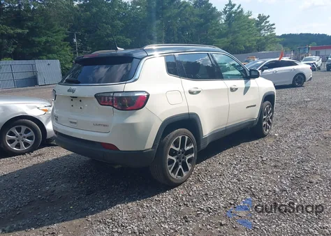 2018 Jeep Compass Limited 4X4 z USA, uszkodzony, nr VIN 3C4NJDCB2JT264218